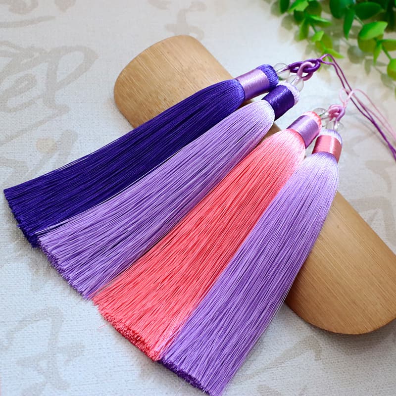 Chinese knot double -colored two -colored earbizi polycolic silk two -color frozen pipe car hanging clothing fan pendant DIY accessories manufacturers wholesale