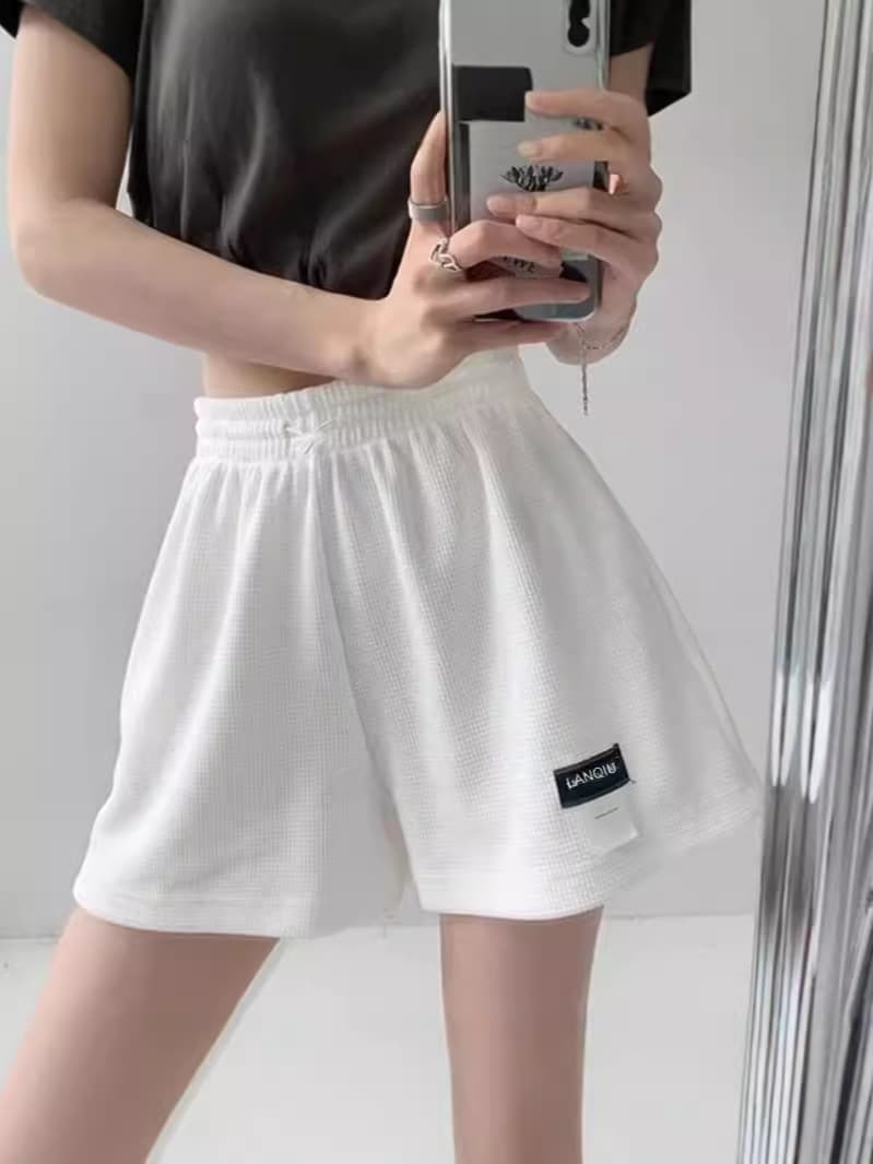 Shorts, sports trousers, elastic waist, high waist, loose straight fit 3