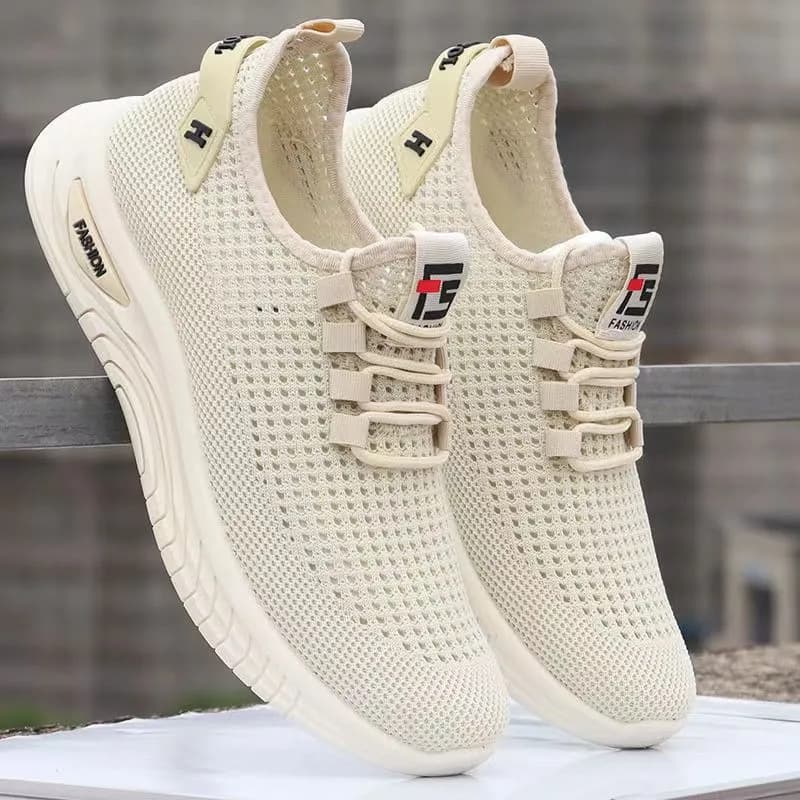 Men's sports universal solid color summer breathable sneakers for leisure, made with flyknit technology, simple and elegant design 2