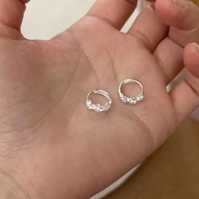 Fashionable three dimensional elegant small design universal earrings, light luxury style, high-quality style, flowered 2
