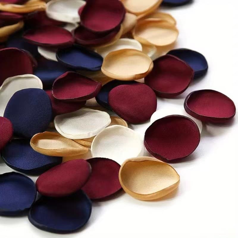 Amazon explosion hot edge silk rose petal wedding festival party decoration pure handmade simulation petals 3971 3
