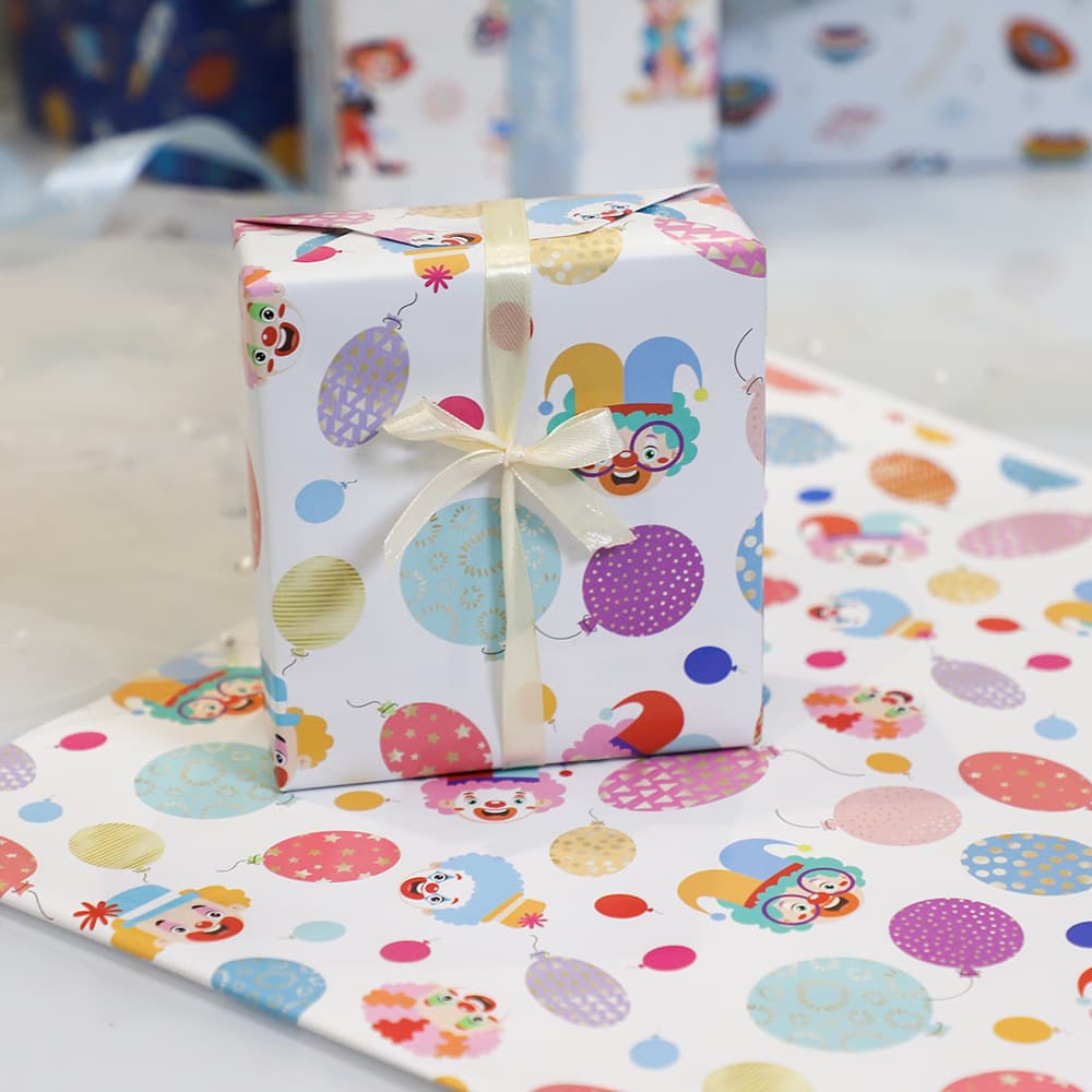 Christmas cartoon pack for friend, gift box, trend of season, Birthday gift 3