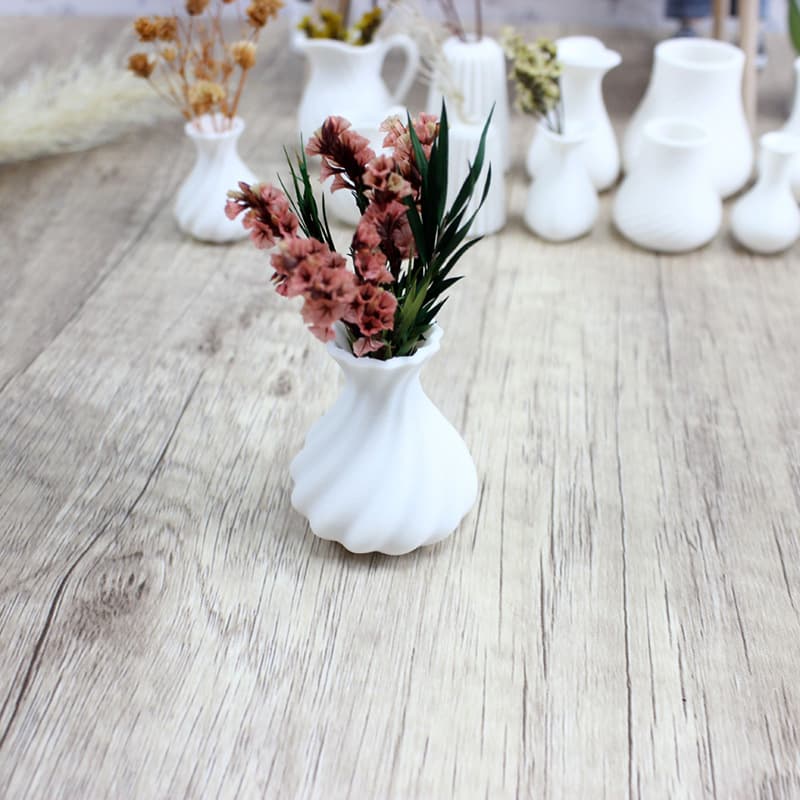 Small white doll house 3