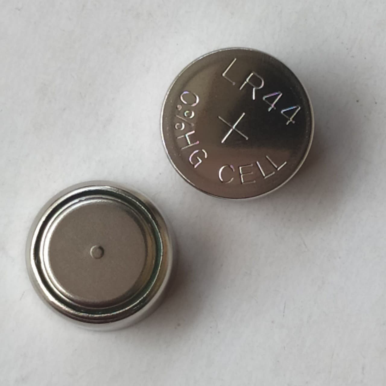 Spot free shipping LR44 button battery AG13 electronic watch computer toys remote control Yicheng blood glucose meter 4