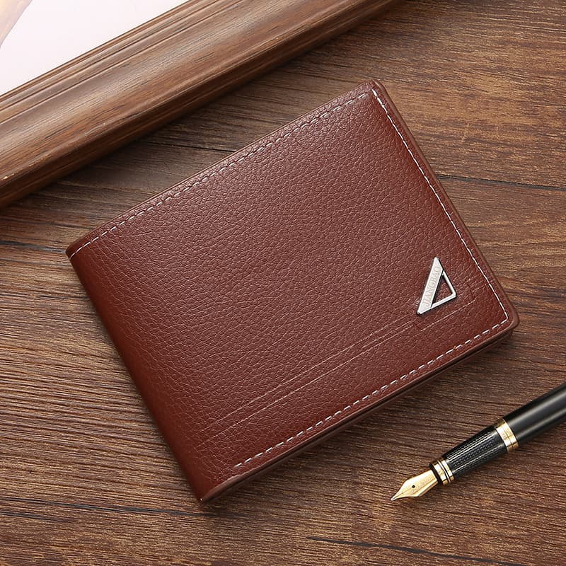 Short capacious wallet 3