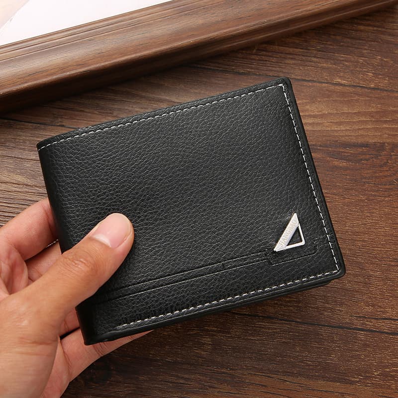 Short capacious wallet 4