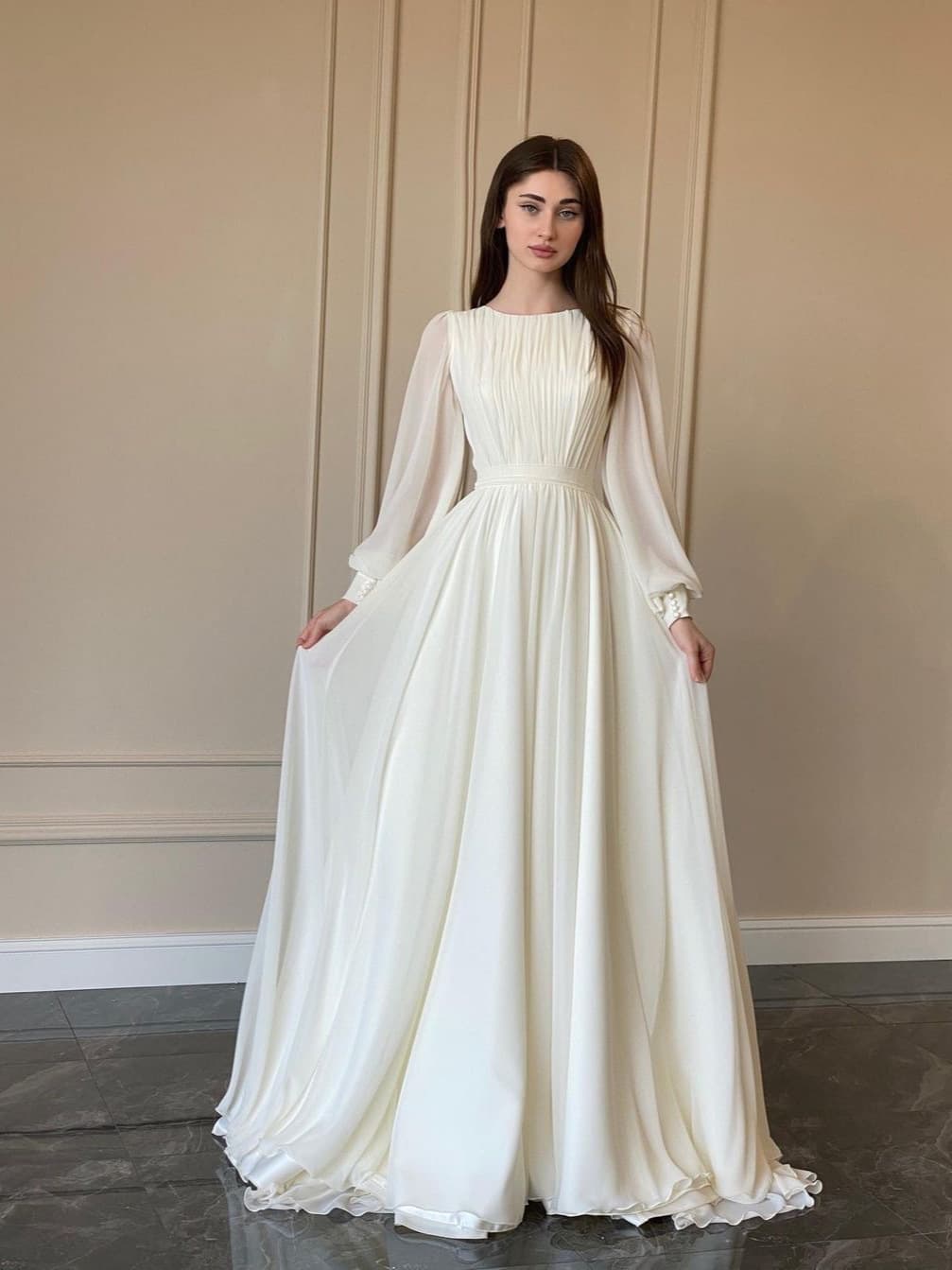 Spring fashionable white shiffon evening dress, skirt, french style