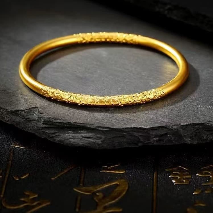The popular redbud in the Year of the Snake Spring Festival in Vietnamese rolled sand gold grass pattern ancient method inheritance plain circle solid bracelet carving factory 2
