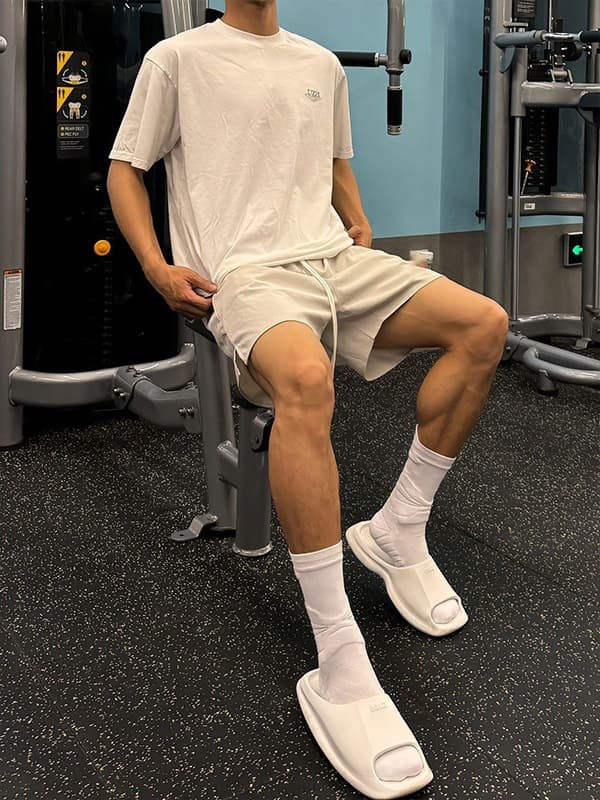 Men's solid summer shorts, sports trousers for gym for leisure, American style, simple and elegant design, for running 3