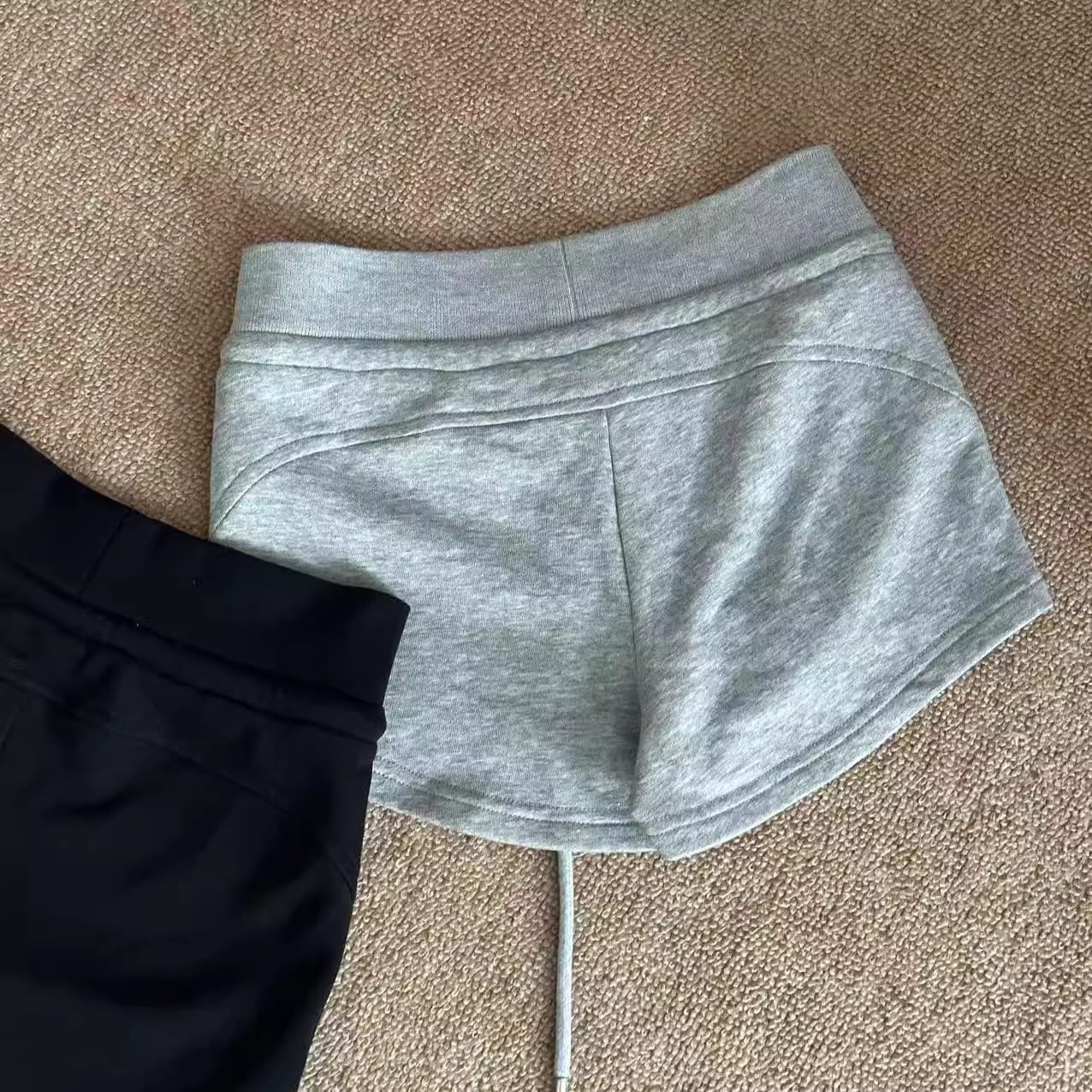 Sports shorts, black trousers, drawstring, loose straight fit 2
