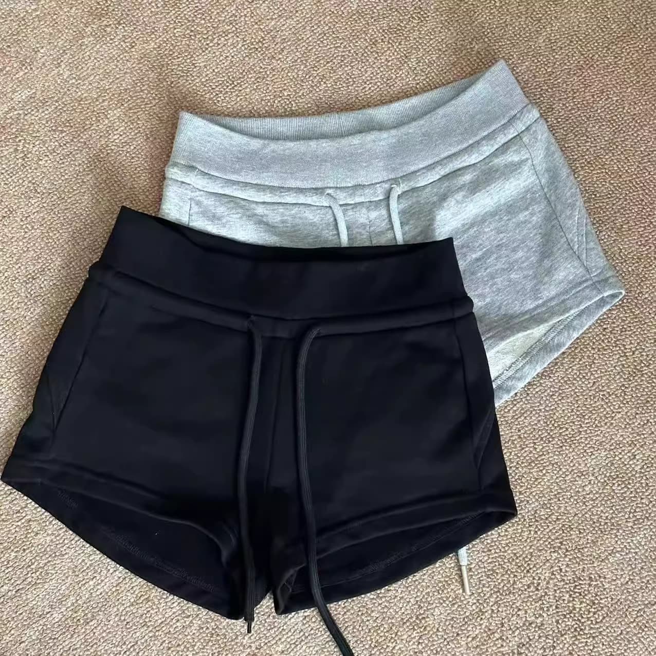 Sports shorts, black trousers, drawstring, loose straight fit
