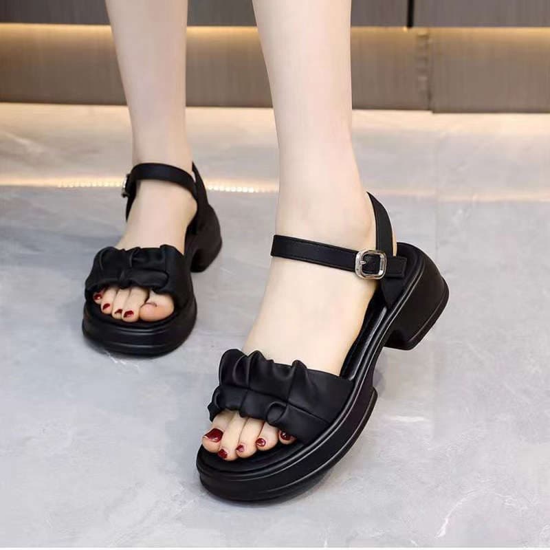 Sandals platform, romantic and delicate universal beach footwear for leisure, for teenagers, height increasing, suitable for outdoor wear, 2025 years, wide stable heel 4