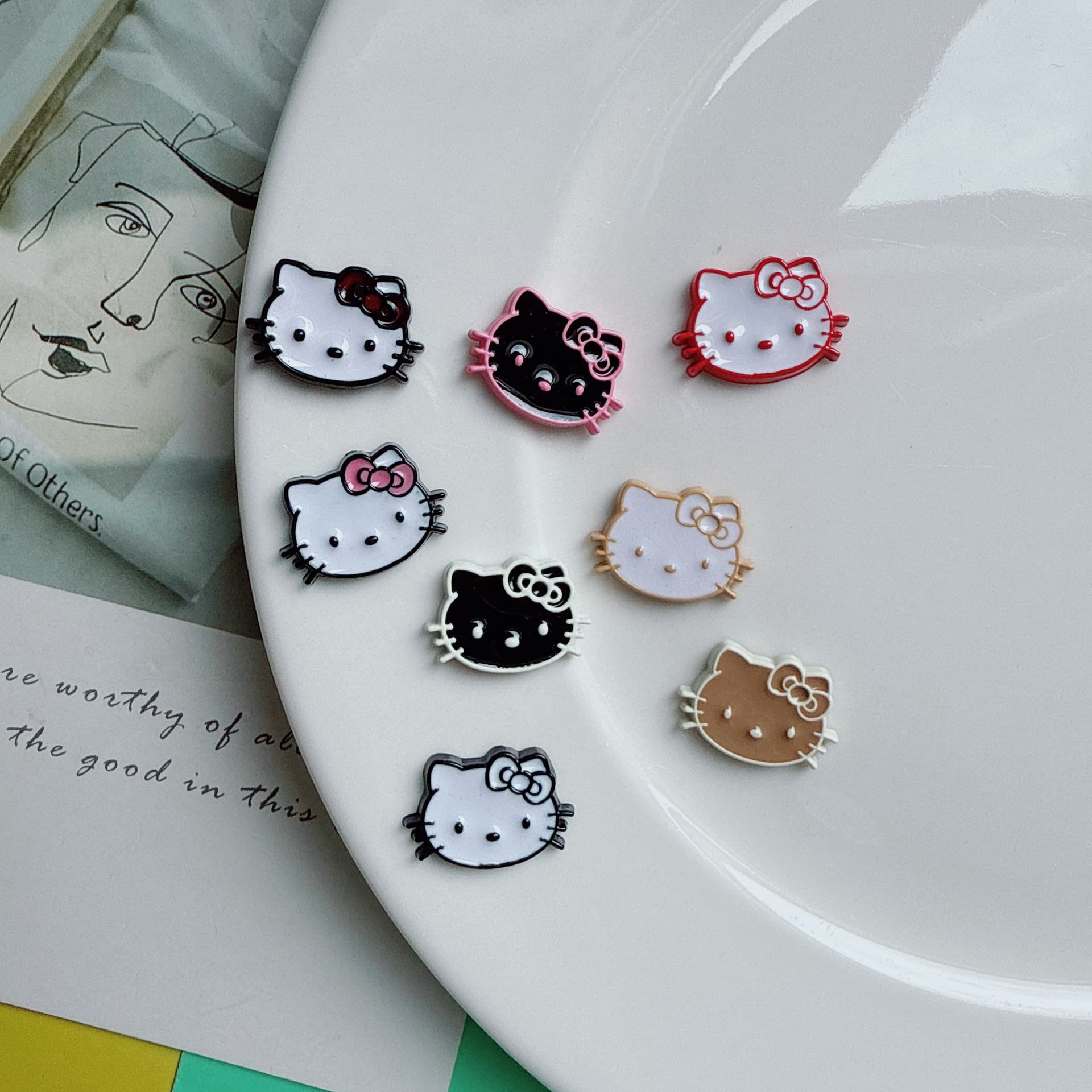 Hello kitty, cartoon plastic accessories, hair accessory, phone case, Crocs-style slippers, bag, purse, DIY 2
