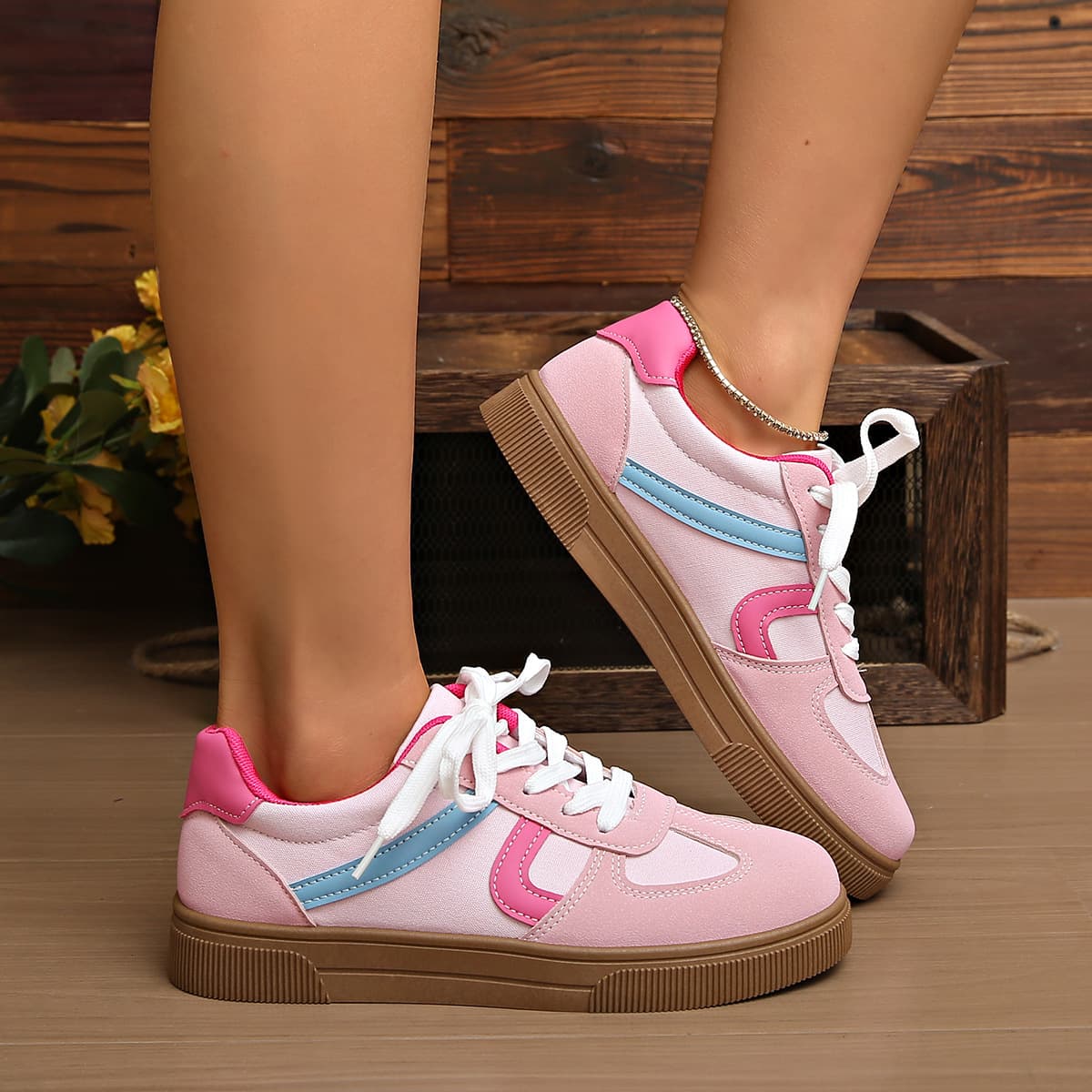 White sneakers flat, lightweight breathable universal GAT shoes, casual footwear for leisure, Collection Year 2026, simple and elegant design 2