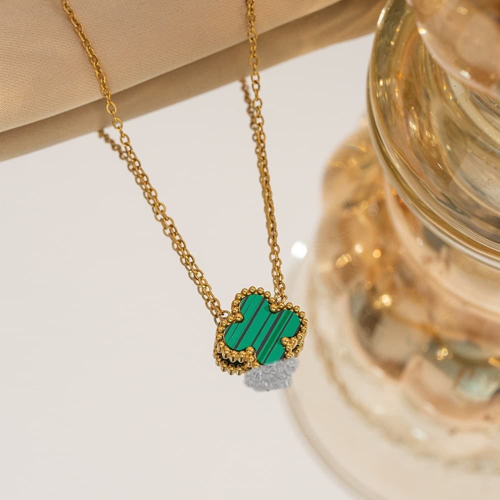 (Cross-border trading), lucky clover, necklace stainless steel, trend double-sided design jewelry, light luxury style, high-quality style 3