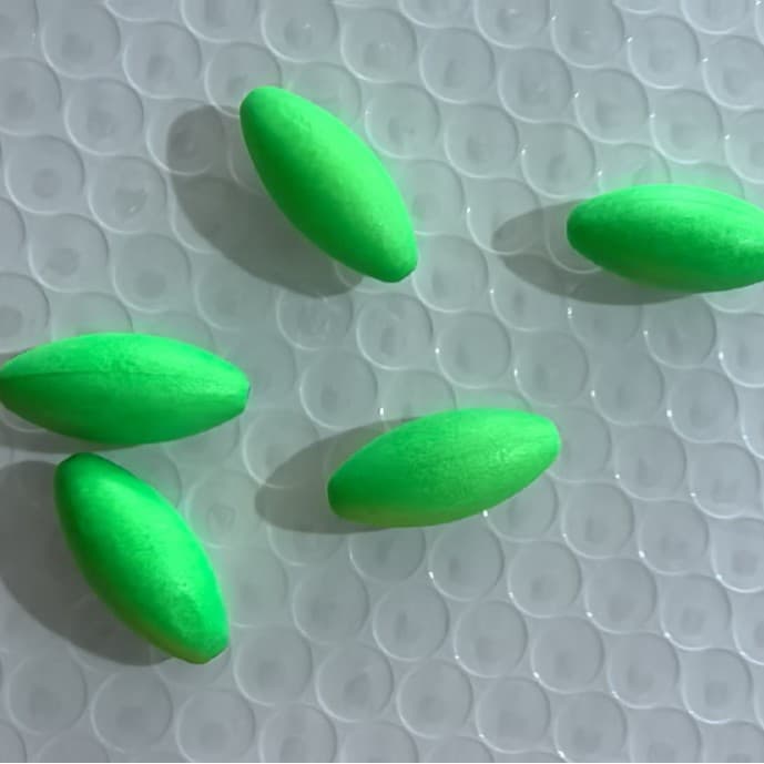 Spot eye-catching beans fishing supplies olive-shaped eye-catching beans fishing gear accessories floating eye-catching beans wholesale 4