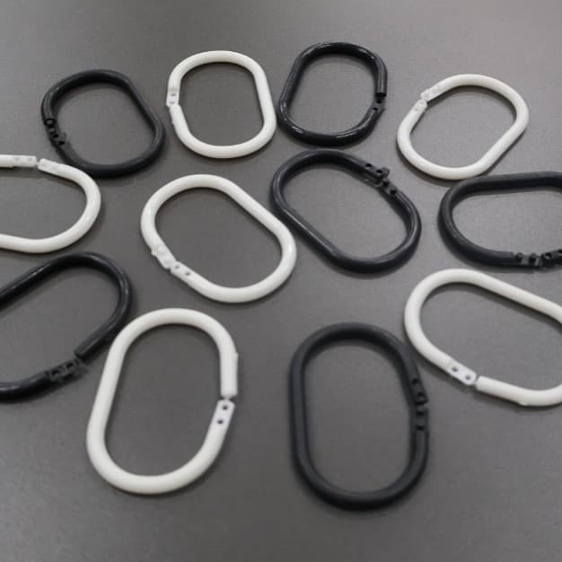 Spot quick-release PP plastic shower curtain ring buckle door curtain hook curtain cloth accessories shower curtain rod hanging ring C hook strap 2