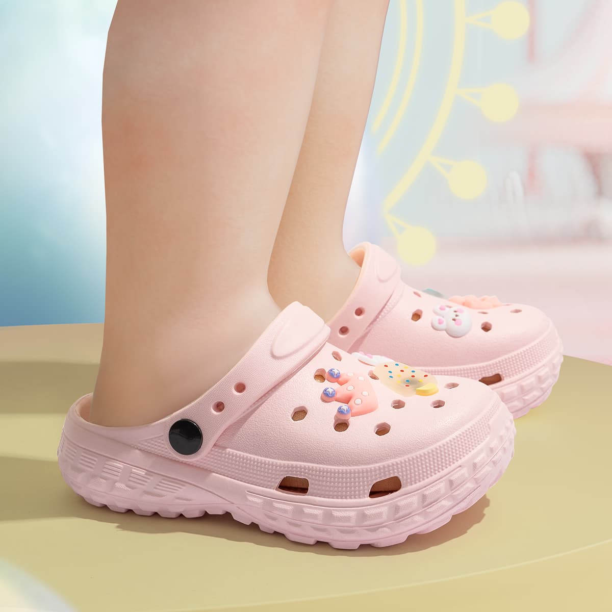 Children's non-slip beach Crocs-style slippers, Collection Year 2026, soft sole, family style, suitable for outdoor wear 3