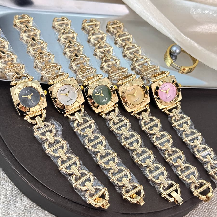 New women's cross-border hot-selling watch with high-value square Roman scale hollow big brand women's luxury watch 4