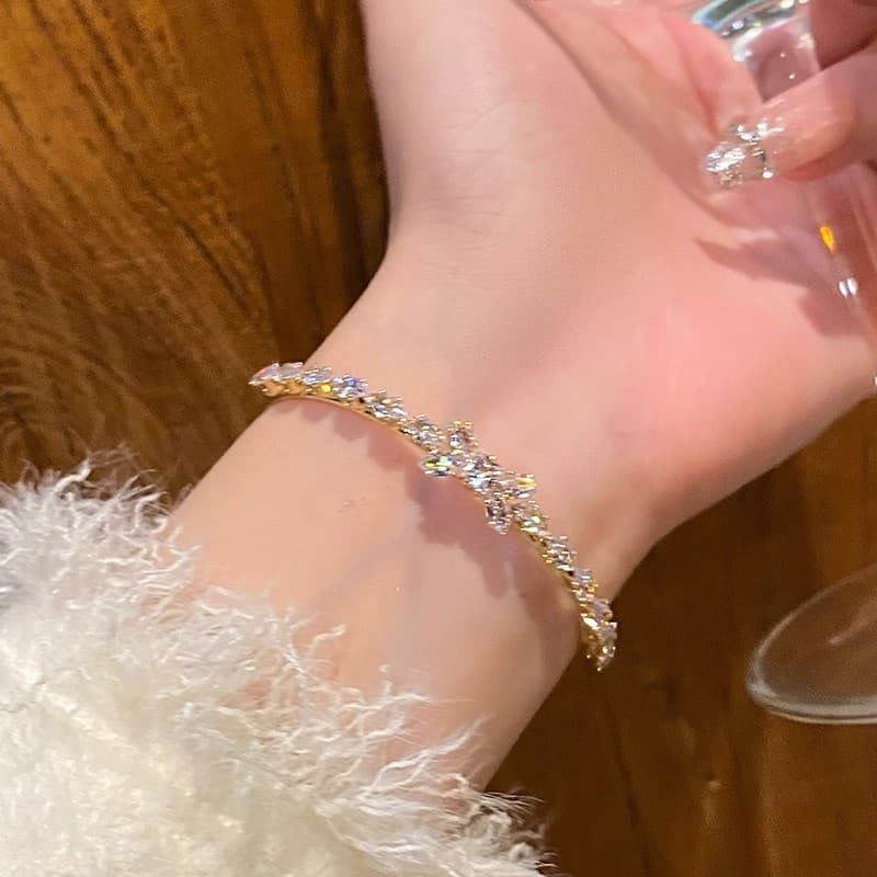 Women's bracelet with bow, silver bracelet with zircon, sophisticated accessory, high-quality style, light luxury style 3