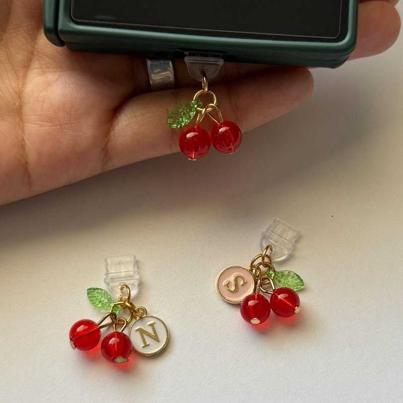 Personalized cherry dustproof plug fruit aesthetic mobile phone pendant usb-c dustproof accessories e-book reader