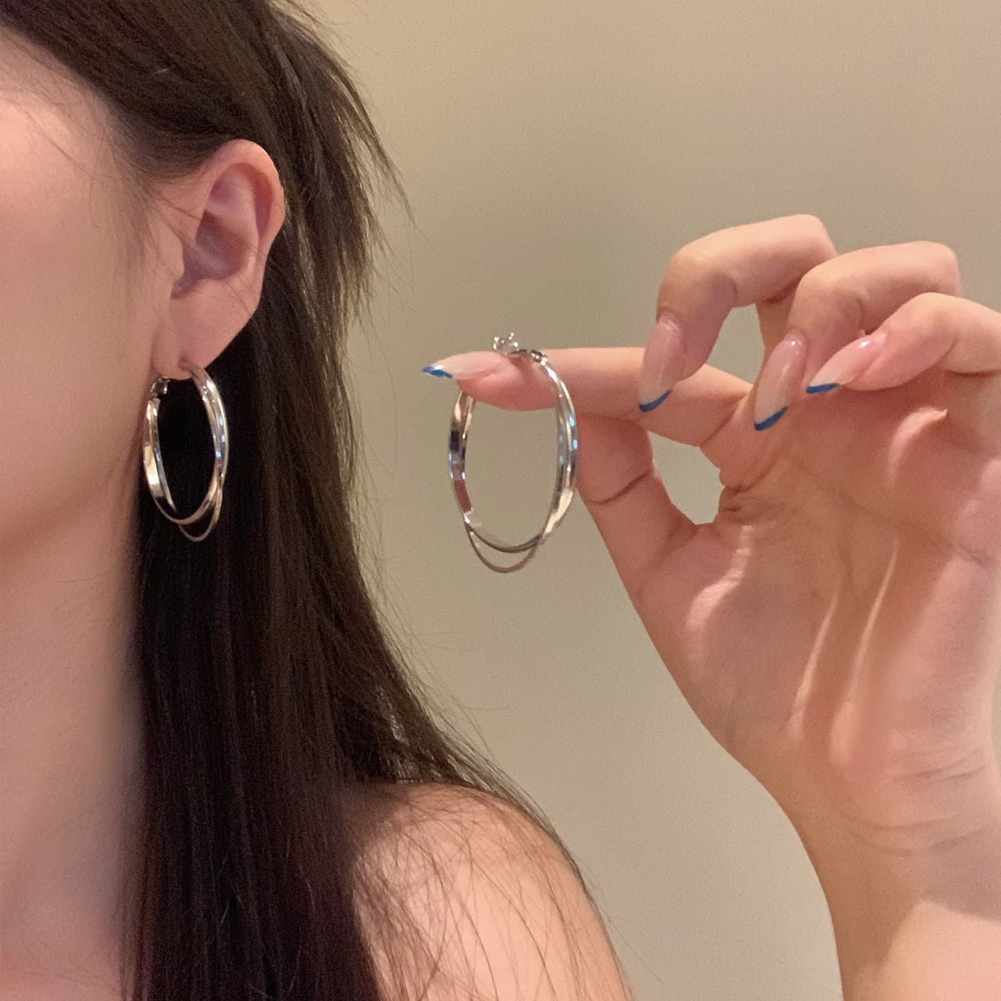 Elegant earrings, light luxury style, high-quality style 2