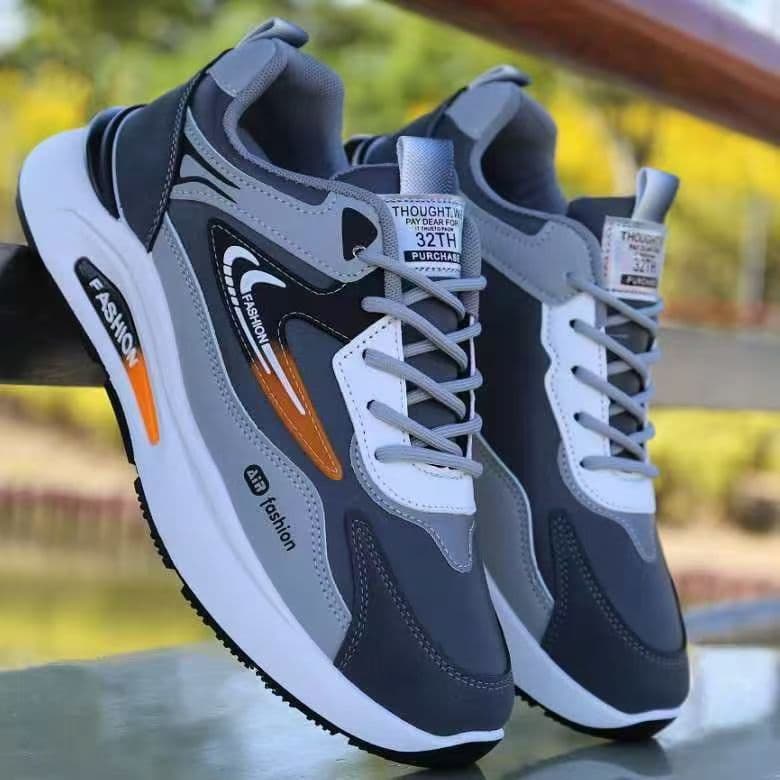 2026 Spring New Men's Leather Waterproof Sports Shoes Trendy Versatile Casual Dad Shoes Soft Sole Anti-Slip Running Shoes