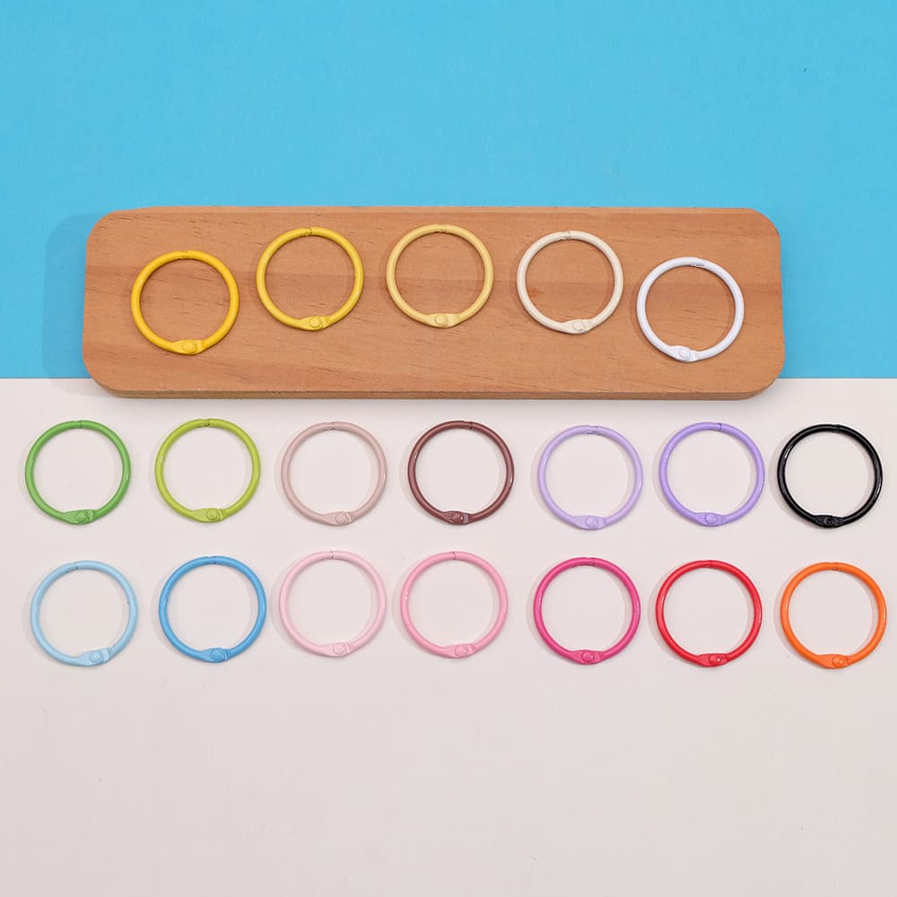 Keychain for keys, accessories with zipper, 31mm, tear-off sheet