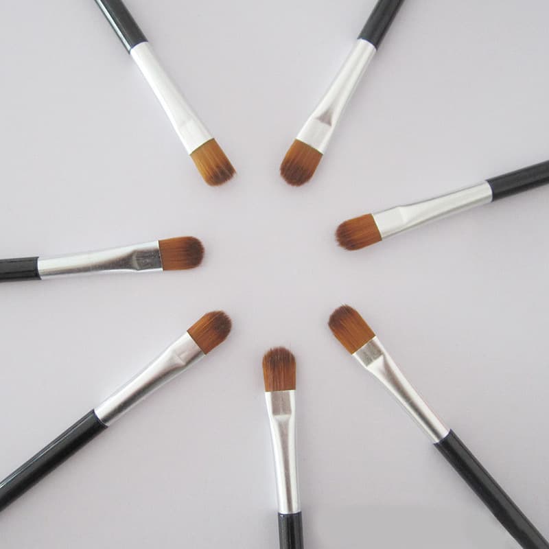 Cosmetic handheld brush for traveling, for beginners 3
