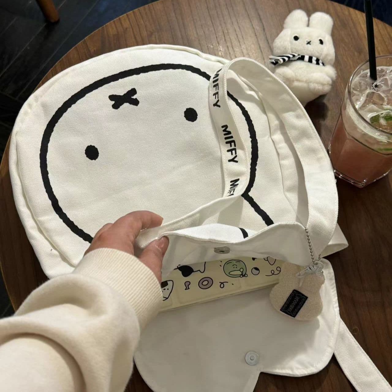 Cute rabbit, shopping bag, capacious one-shoulder bag, shoulder bag, new collection
