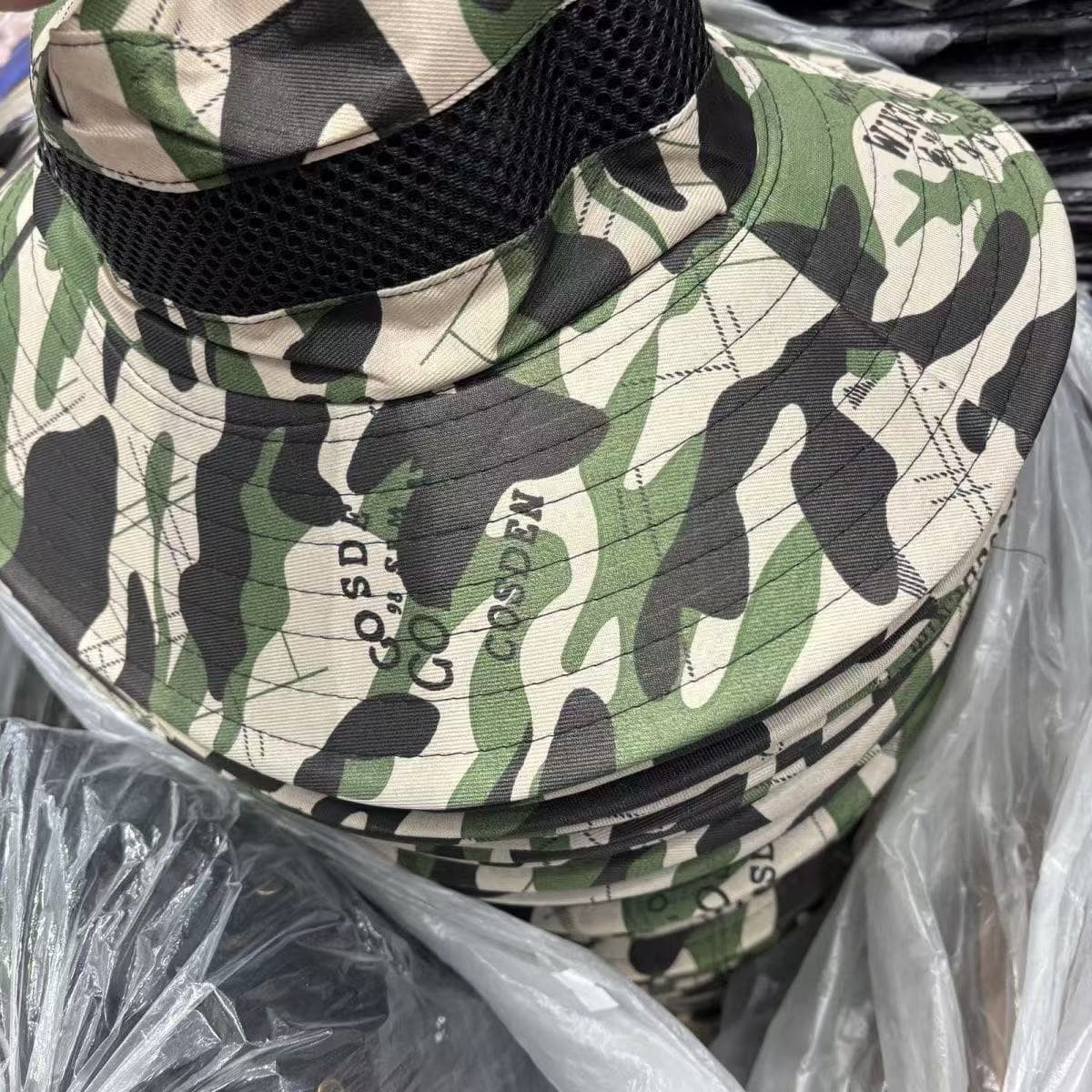 Summer travel camouflage hat solar-powered, UV protection, sun protection